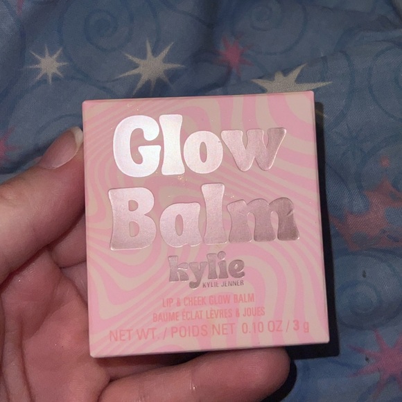 kylie cosmetics moody energy glow balm - Picture 3 of 7